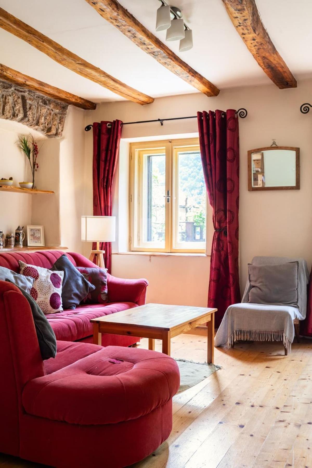 Holiday Home Katric Kamno Exterior photo