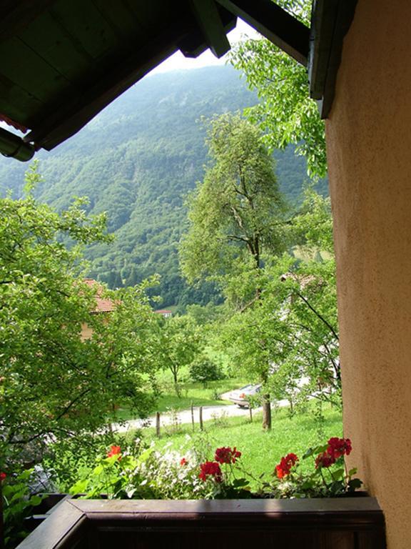 Holiday Home Katric Kamno Exterior photo